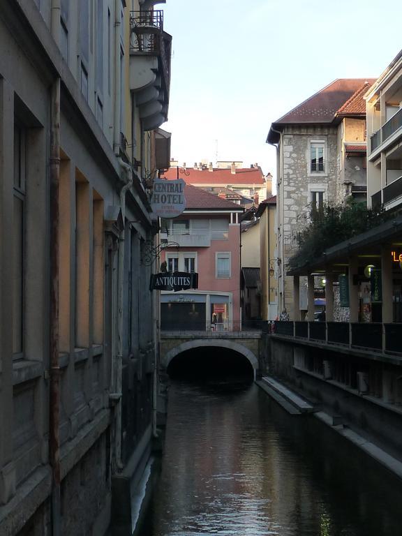 Hotel Central Annecy Buitenkant foto